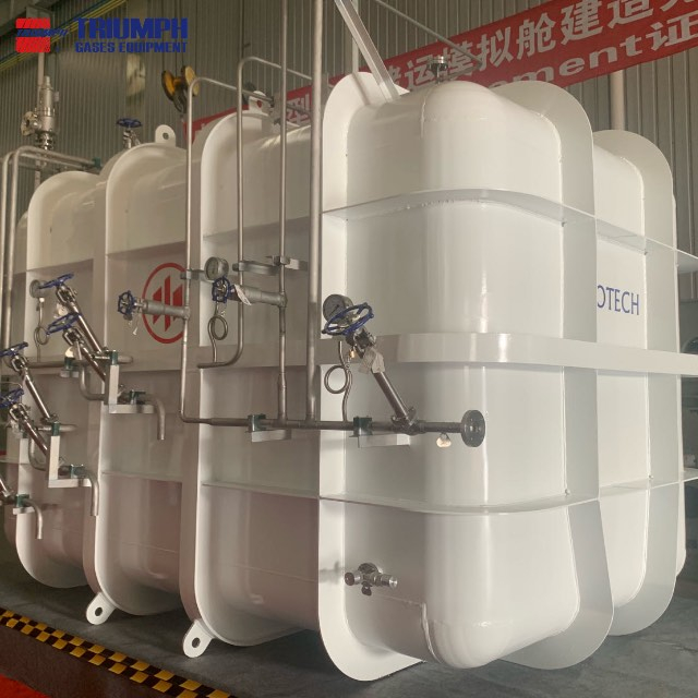 Liquid Hydrogen and Liquid Helium Vacuum Cold Box Shells